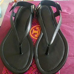 😍Tory Burch Minnie Leather Flat Travel Sandal😍
